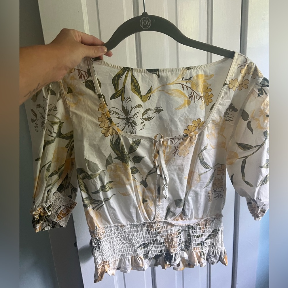 BB Dakota Top, never worn with tags